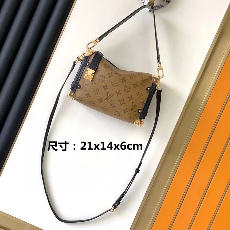 Dior Crossbody Bags Flap Chain Bag — 51