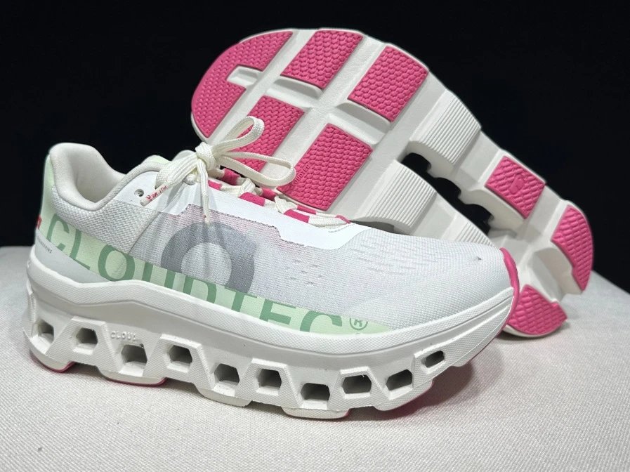 CloudTec Sneakers Knit with hollow-cushion sole — Bean green