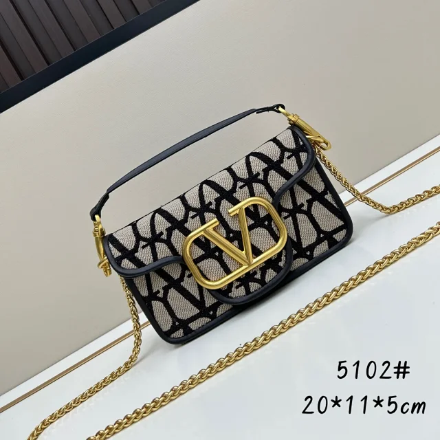 Valentino Crossbody Bags 5102 VLogo monogram flap bag with chain strap product detail image 2