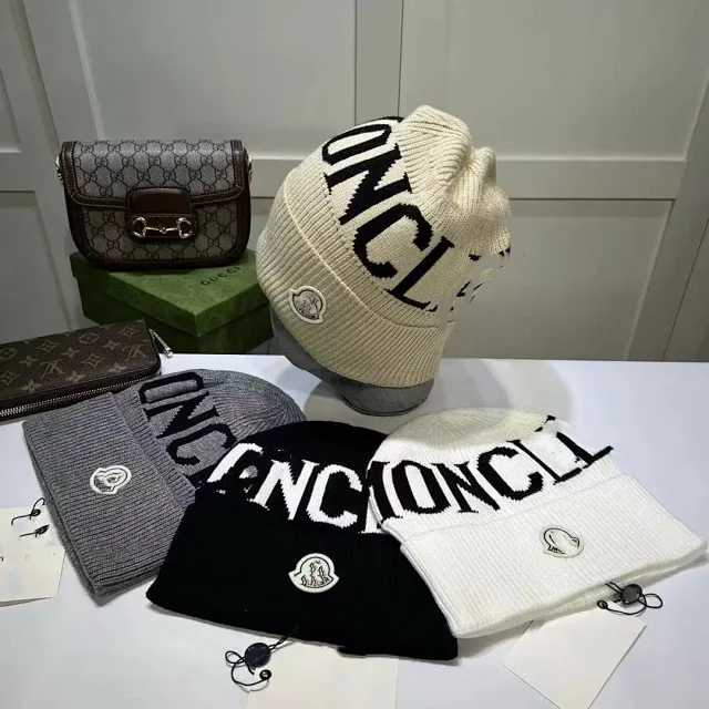 Moncler Hats Knitted logo-letter beanie product detail image 1