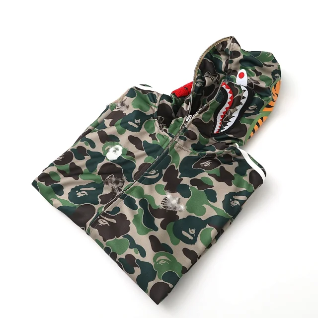BAPE Jackets Camouflage Shark Full-Zip Hooded Jacket product detail image 2