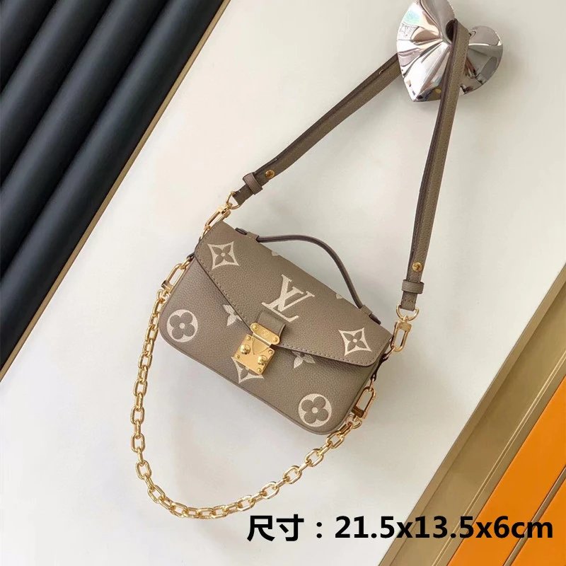 Dior Crossbody Bags Flap Chain Bag — 18