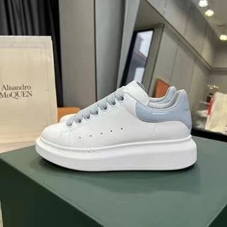 Alexander McQueen Sneakers Oversized low-top — Jelly Blue