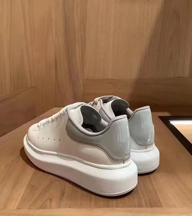 Alexander McQueen Sneakers Oversized low-top product detail image 9