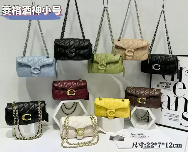 Coach Shoulder Bags Quilted Tabby chain bag product detail image 2