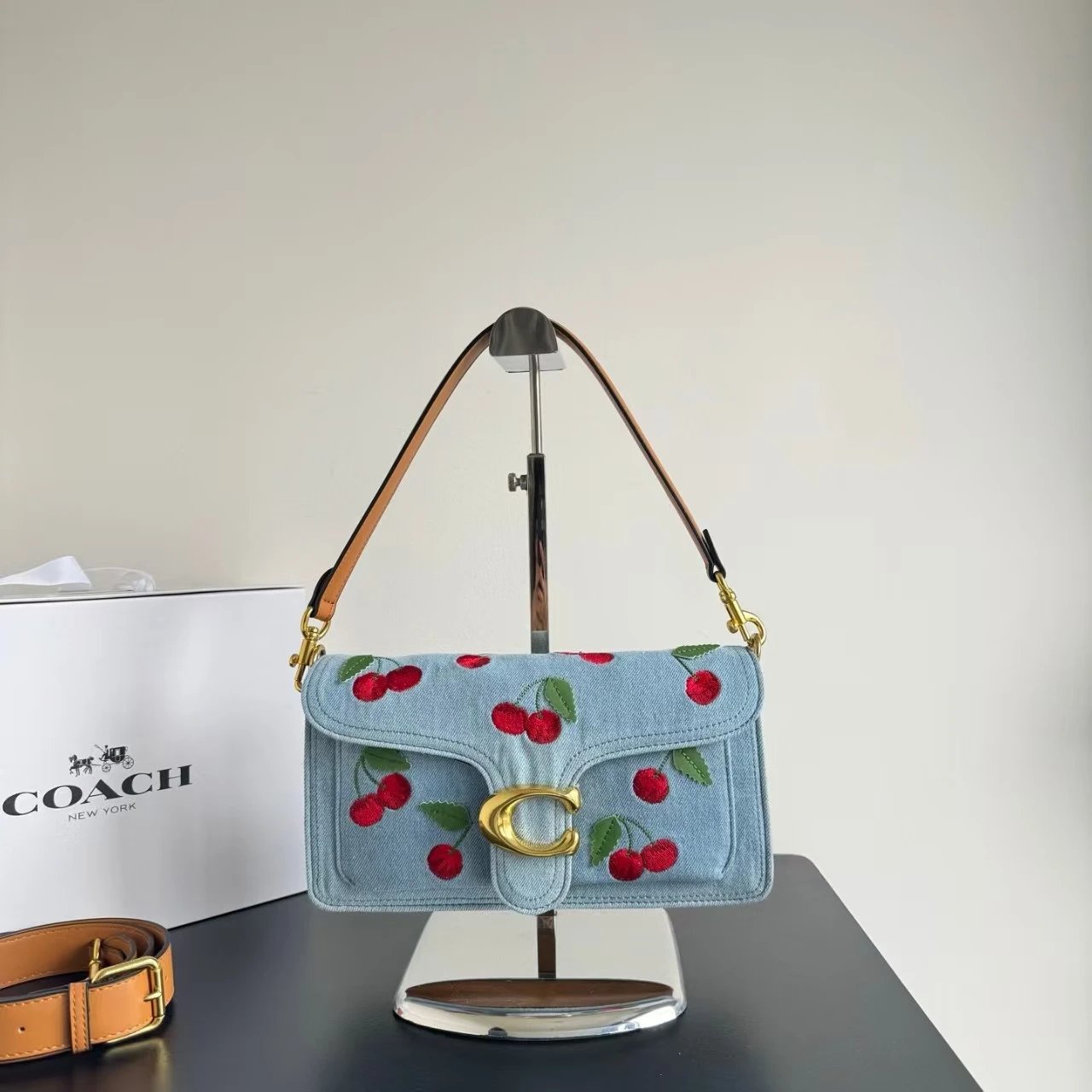 Coach Shoulder Bags Tabby Bag 26 image 1