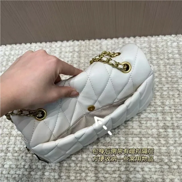 Coach Shoulder Bags Quilted chain-strap flap bag with C turn-lock product detail image 11