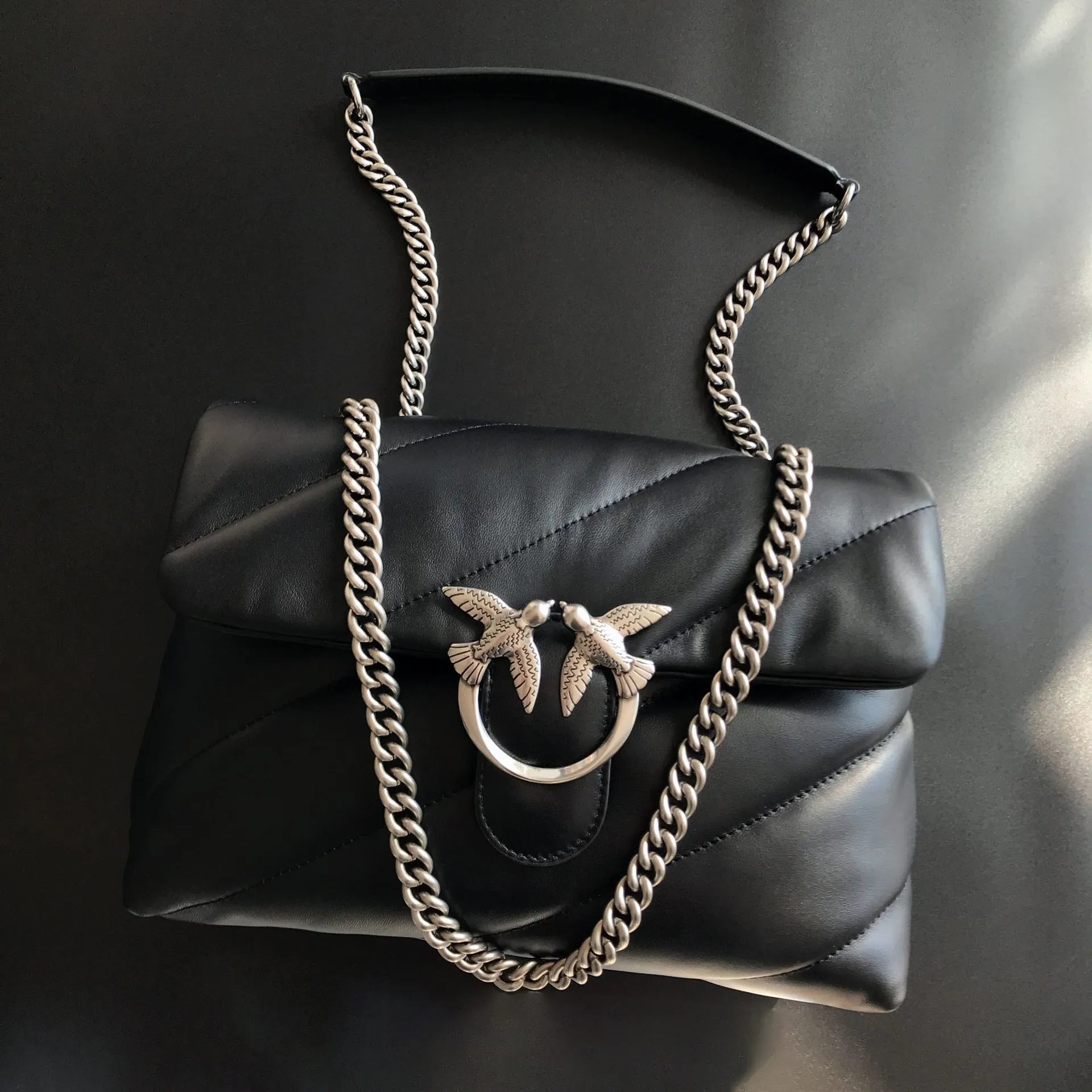 Pinko Crossbody Bags Padded quilted bag with double-bird clasp and chain strap — Ancient Silver Pillow Bag Black Large