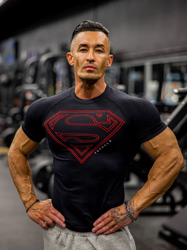 YoungLA T-Shirts Men's short-sleeve compression athletic T-shirt with Superman emblem product detail image 3
