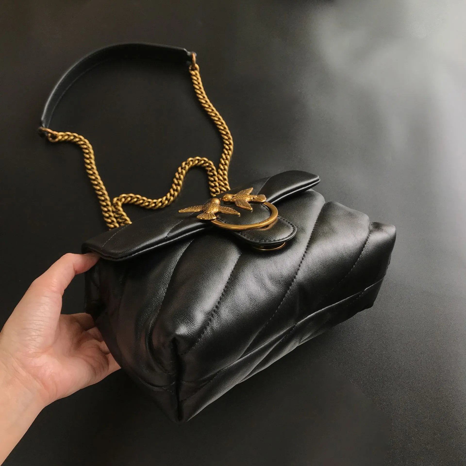 Pinko Crossbody Bags Padded quilted bag with double-bird clasp and chain strap image 2