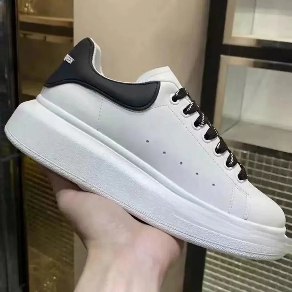 Alexander McQueen Sneakers Oversized low-top — Black epoxy resin