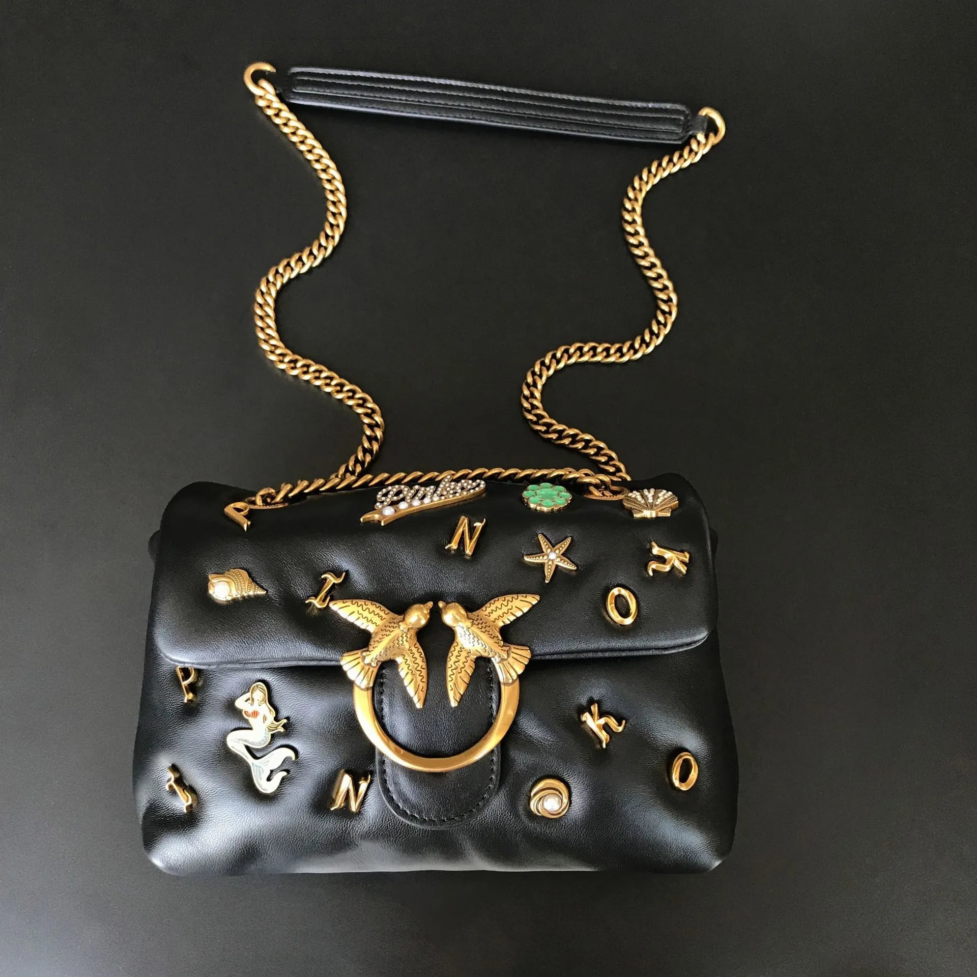 Pinko Crossbody Bags Padded quilted bag with double-bird clasp and chain strap — Mermaid black small size