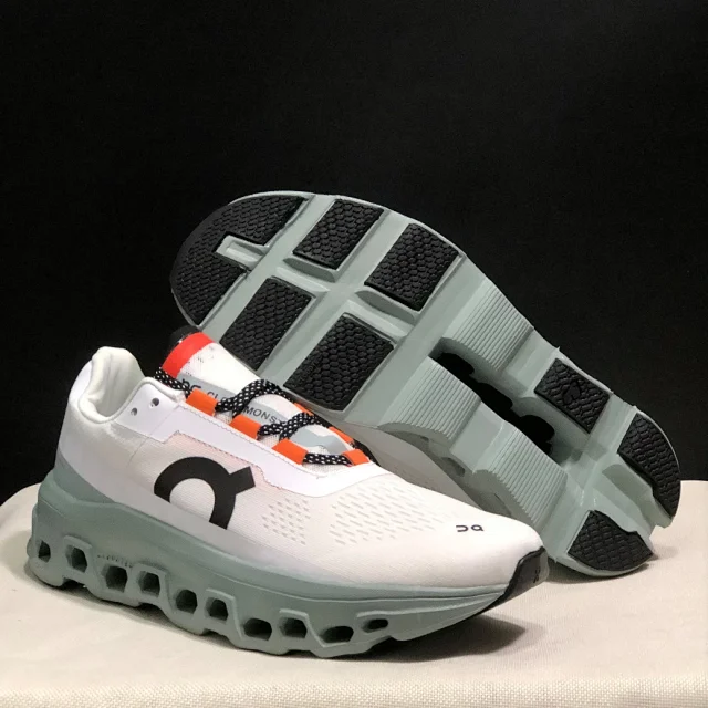 On Sneakers Cloudmonster product detail image 2