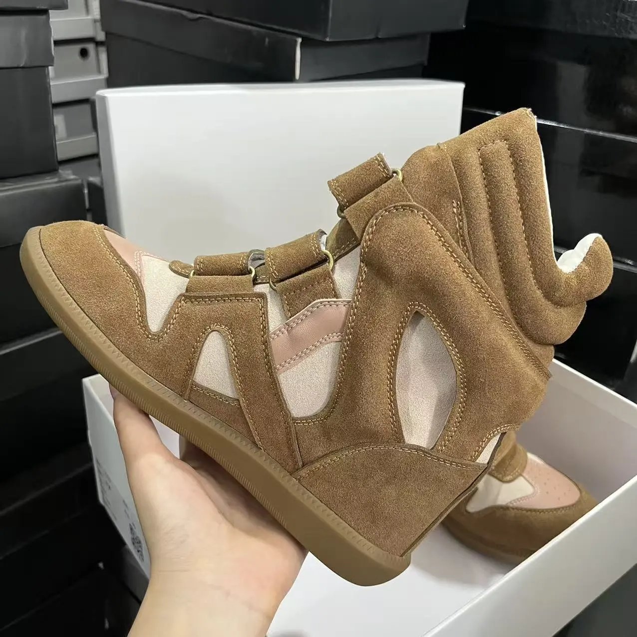 Isabel Marant Sneakers Bekett Hidden-Wedge High-Top with Hook-and-Loop Straps — Khaki