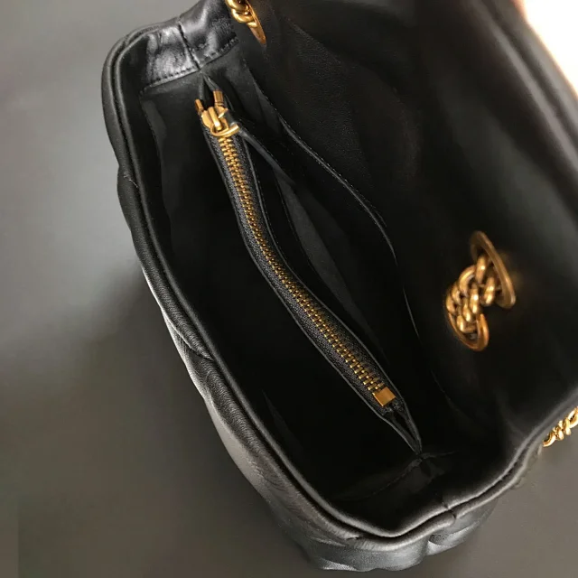 Pinko Crossbody Bags Padded quilted bag with double-bird clasp and chain strap product detail image 9
