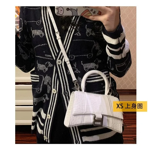 Unbranded Handbags Crocodile-Embossed Top-Handle Bag with B Clasp product detail image 3