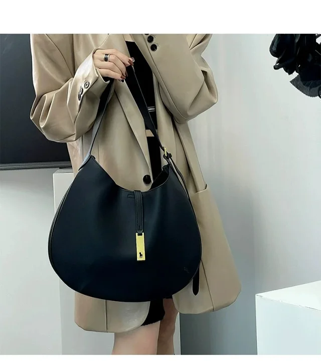 Ralph Lauren Shoulder Bags Crescent Hobo Bag with Gold Logo Plaque product detail image 16