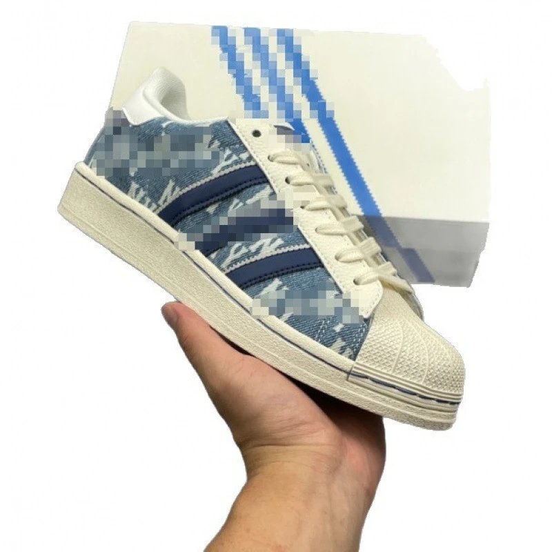 Adidas Sneakers Superstar image 5