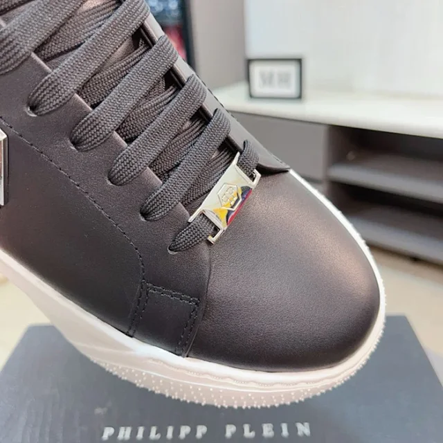 Philipp Plein Sneakers Low-Top with Hexagonal PP Logo Plaque and Platform Sole product detail image 9