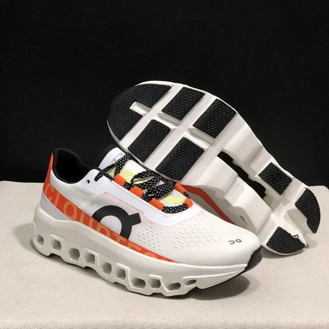 On Sneakers Cloudmonster product detail image 6