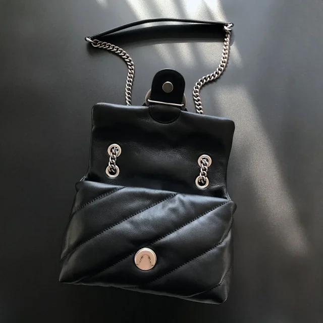 Pinko Crossbody Bags Padded quilted bag with double-bird clasp and chain strap product detail image 21