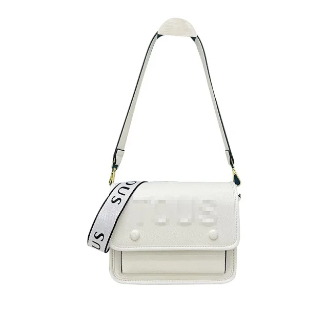 TOUS Shoulder Bags Embossed Logo Flap Bag product detail image 6
