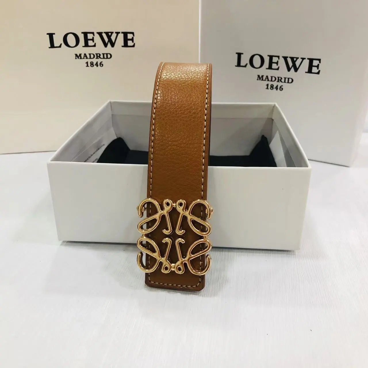 LOEWE Belts Anagram Buckle — Earth gold buckle