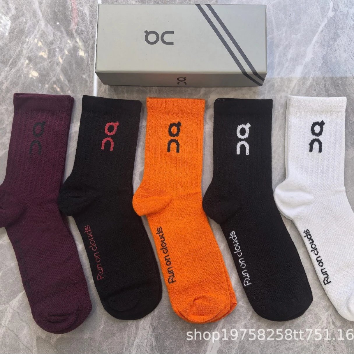On Socks 5-Pair Logo Crew image 2