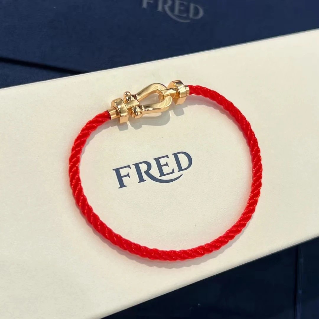 FRED Jewelry Force 10 braided cord buckle bracelet — Medium-sized light rose gold red rope
