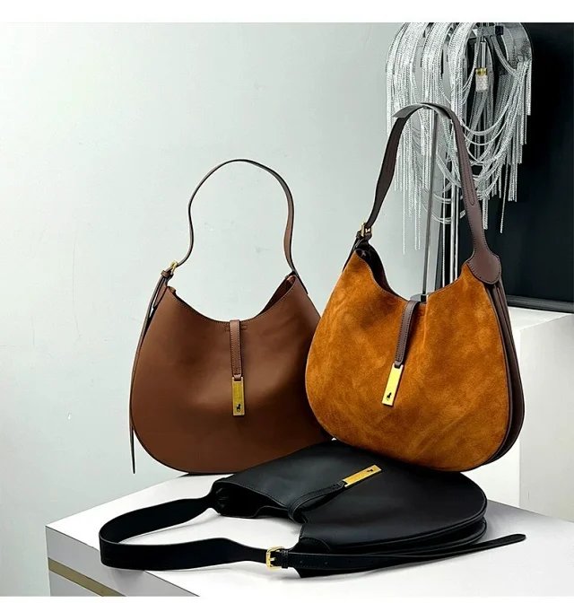 Ralph Lauren Shoulder Bags Crescent Hobo Bag with Gold Logo Plaque product detail image 1