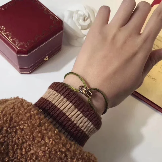 Unbranded Jewelry Adjustable Cord Bracelet with Three Interlocking Rings product detail image 5