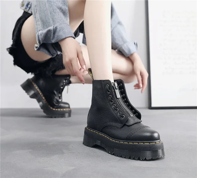 Dr. Martens Boots Platform ankle with front zip and laces product detail image 9