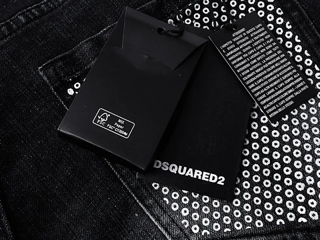 Dsquared2 Shorts Distressed washed denim product detail image 5