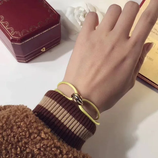 Unbranded Jewelry Adjustable Cord Bracelet with Three Interlocking Rings product detail image 4