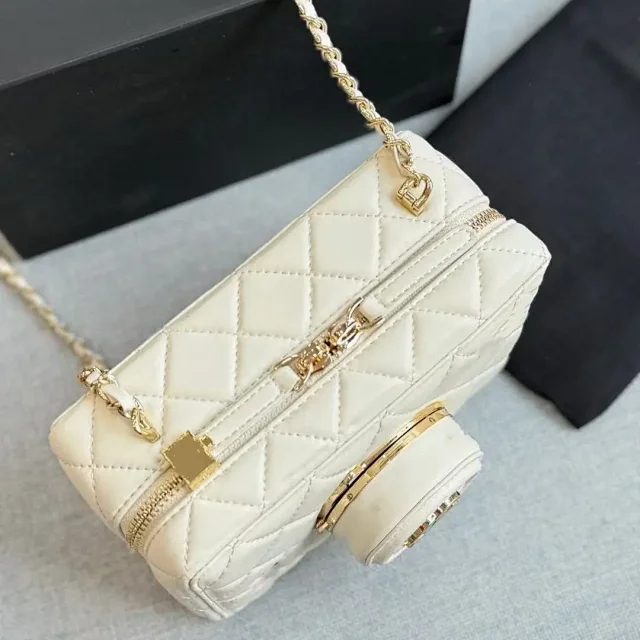 Chanel Crossbody Bags Quilted camera-style mini chain bag product detail image 2