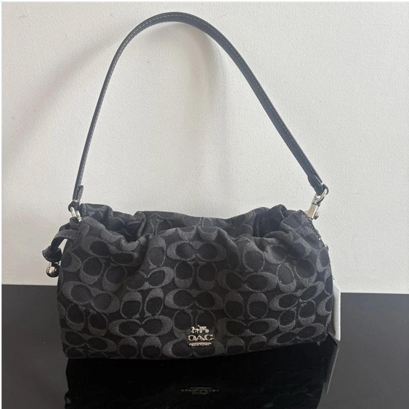 Coach Signature C canvas drawstring bag image 3
