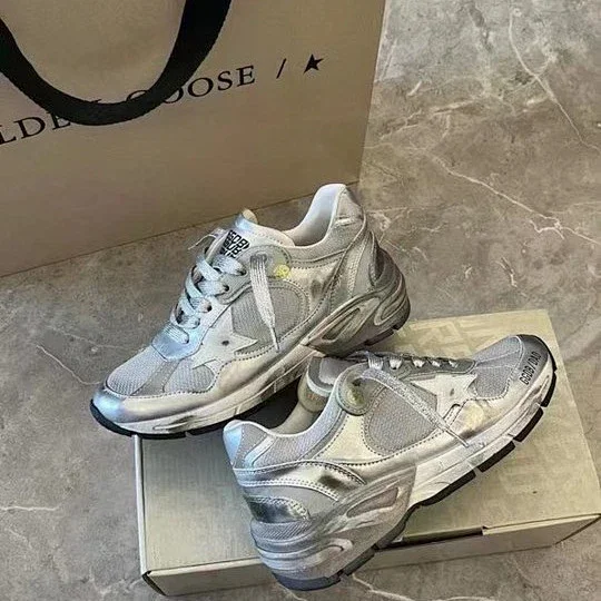 Golden Goose Sneakers Dad-Star Star-Panel product detail image 10
