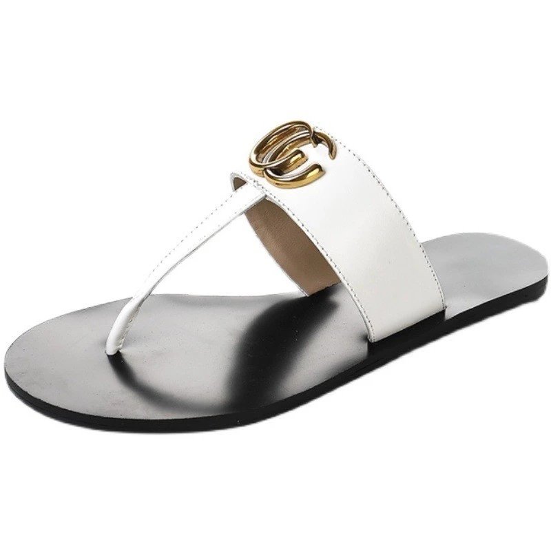 Gucci Sandals Flat thong with Double G hardware image 6