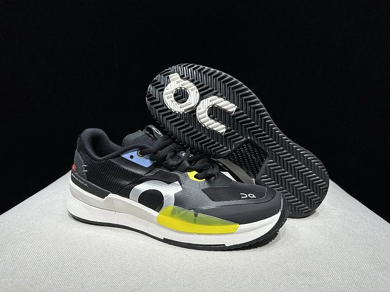 On Sneakers THE ROGER Pro 2 tennis — Black and yellow