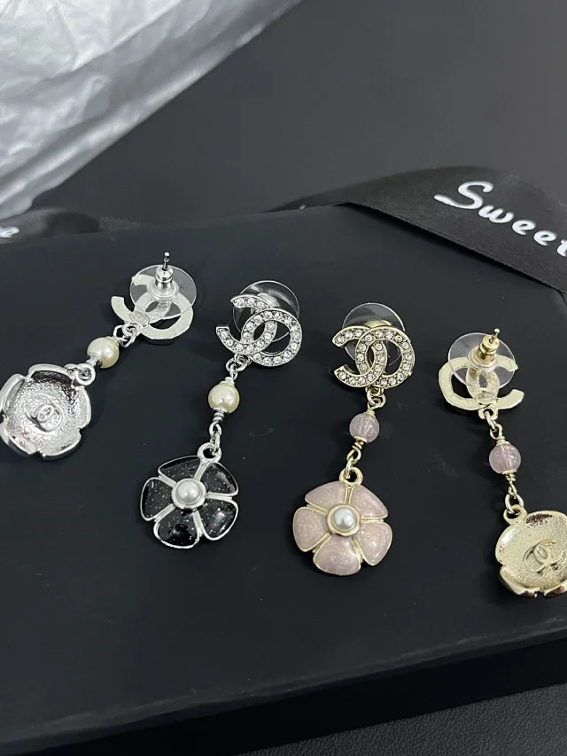 Chanel Jewelry Rhinestone Double C Floral Drop Earrings product detail image 3