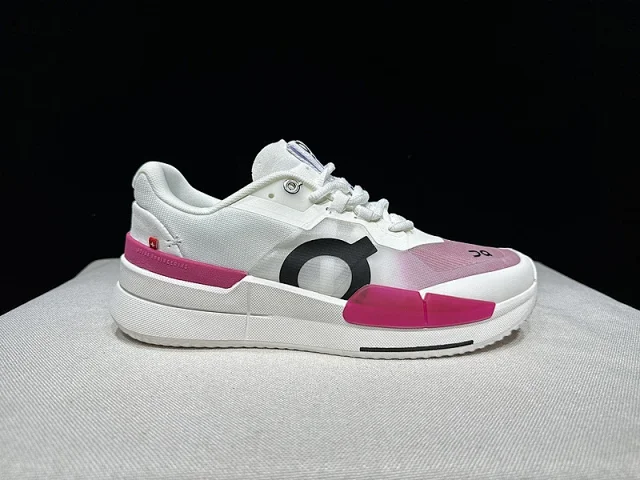 On Sneakers THE ROGER Pro 2 tennis product detail image 8