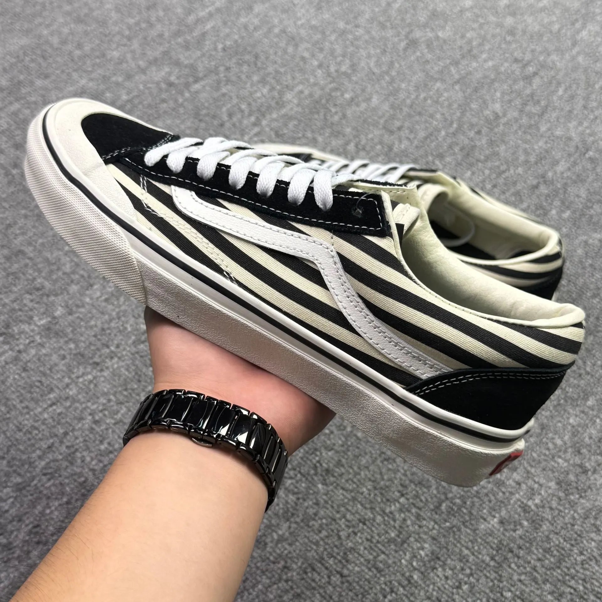 Vans Sneakers Fear of God Logo Print Low-Top Canvas — 9