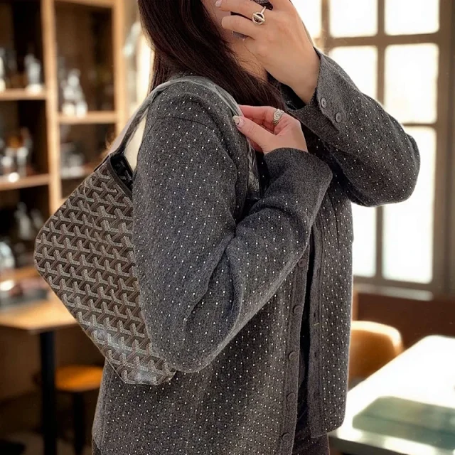 Goyard Shoulder Bags Goyardine hobo bag product detail image 6