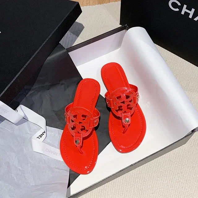 Tory Burch Sandals Double-T Logo Thong Flat product detail image 14