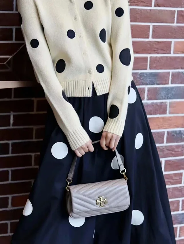 Tory Burch Shoulder Bags Kira Quilted Baguette product detail image 3