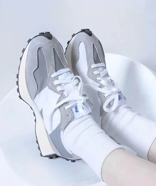 New Balance Sneakers 327 Retro product detail image 17