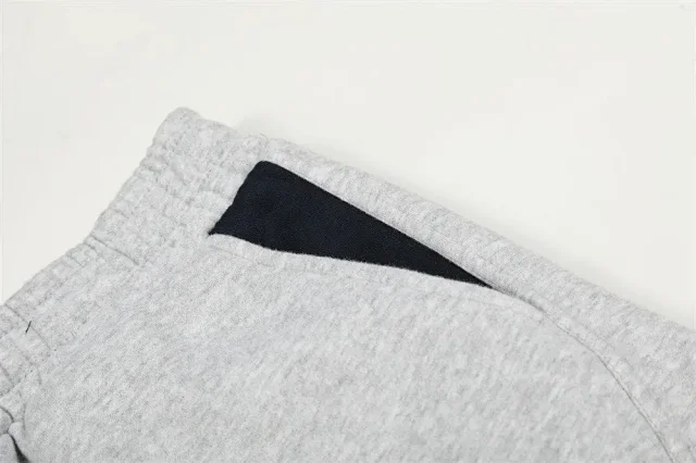 Mertra Shorts Contrast-Trim Embroidered Logo product detail image 16