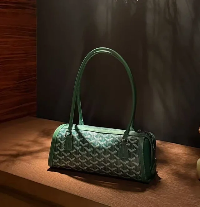 Unbranded Handbags Cylindrical baguette handbag with chevron pattern product detail image 5