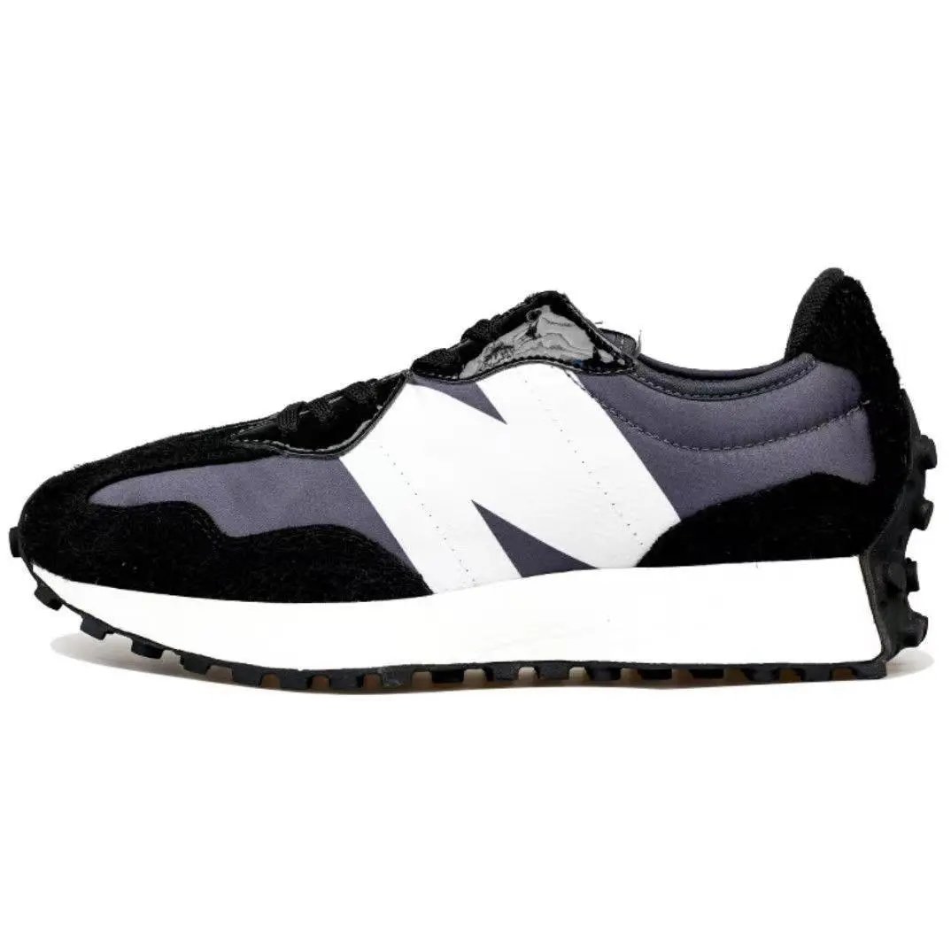 New Balance Sneakers 327 Retro — Black and white
