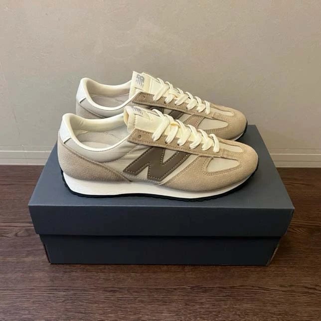 New Balance Sneakers 471 — 9